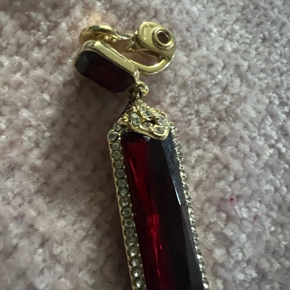 Lauren Ralph Lauren Red  Stone Clip On Earrings! - Picture 6 of 10